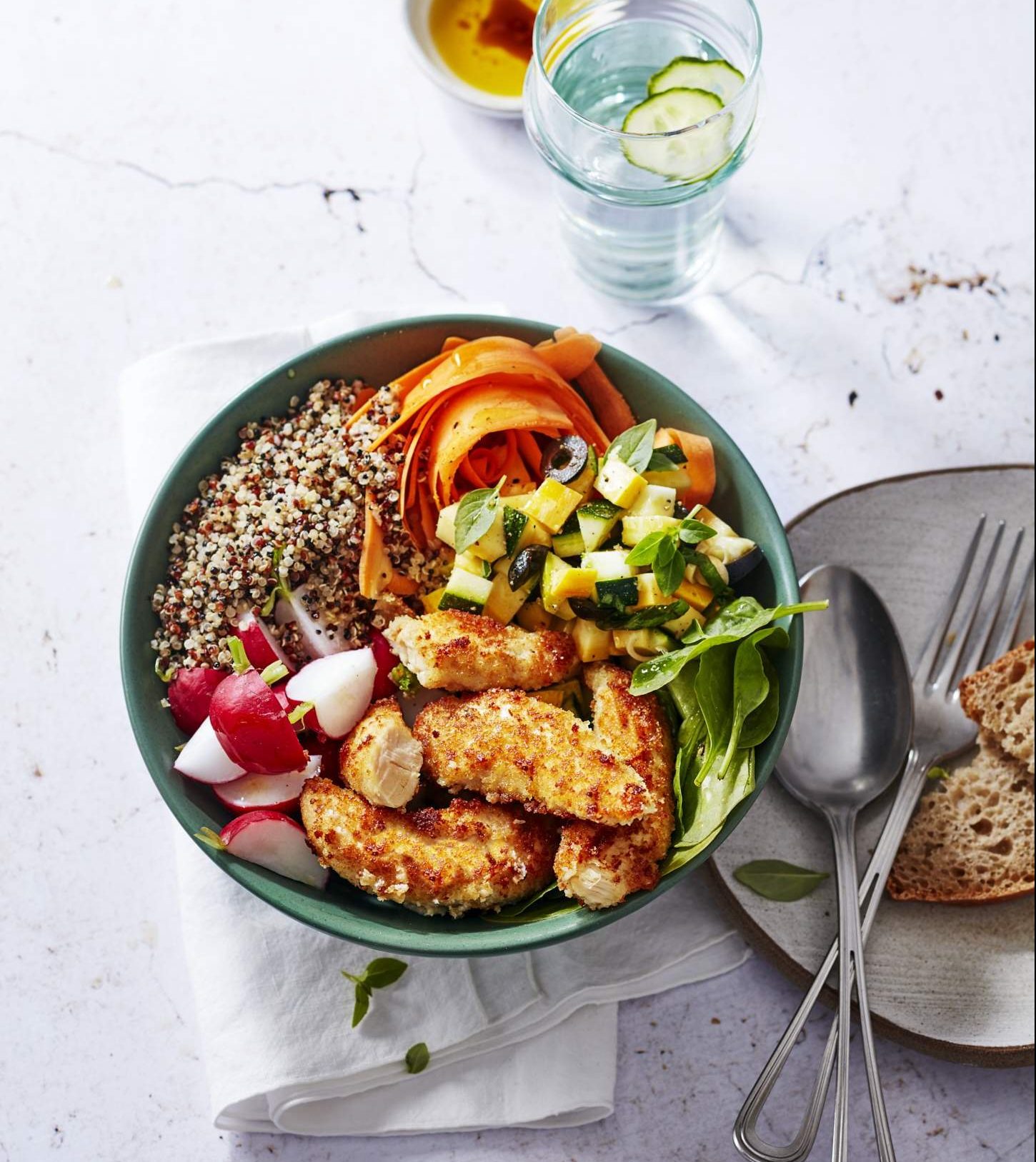 Bowl de légumes croquants aux aiguillettes de poulet panées Père Dodu