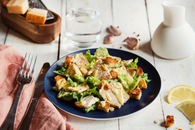 Emincés de poulet rotis façon salade caesar Père Dodu